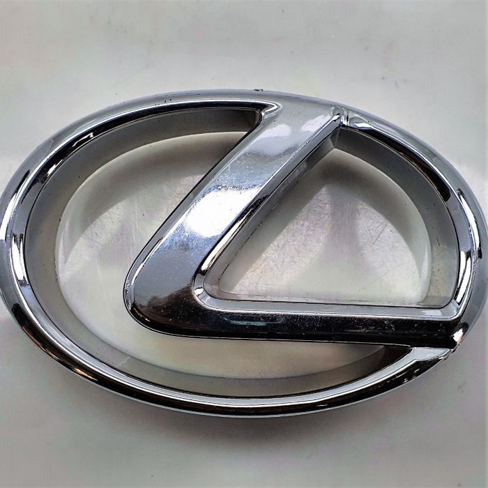 Lexus Front Grille Emblem Logo - 75441-48030 