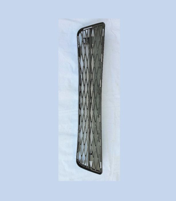 Toyota Matrix Front Bumper Grille - 5311202110