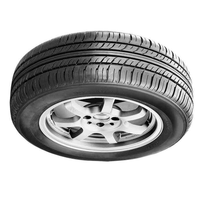 Maximus M1 RFT Tyre - 225/40RF17
