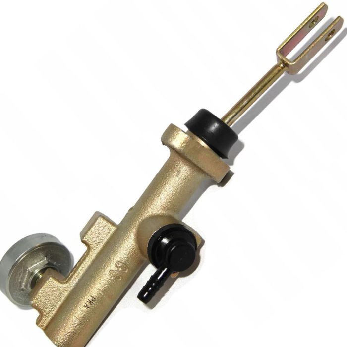 Clutch Master Cylinder - STC000280