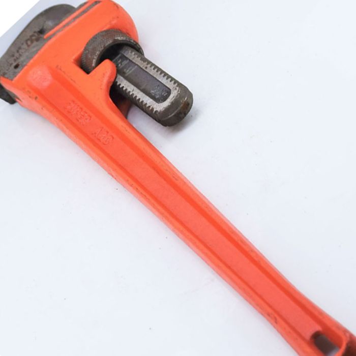 24 Inches Heavy Duty Pipe Wrench - D261